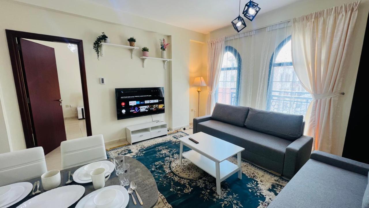 Newly Furnished Cozy One Bed Room Apartment 2 Bathroom City View ドバイ エクステリア 写真