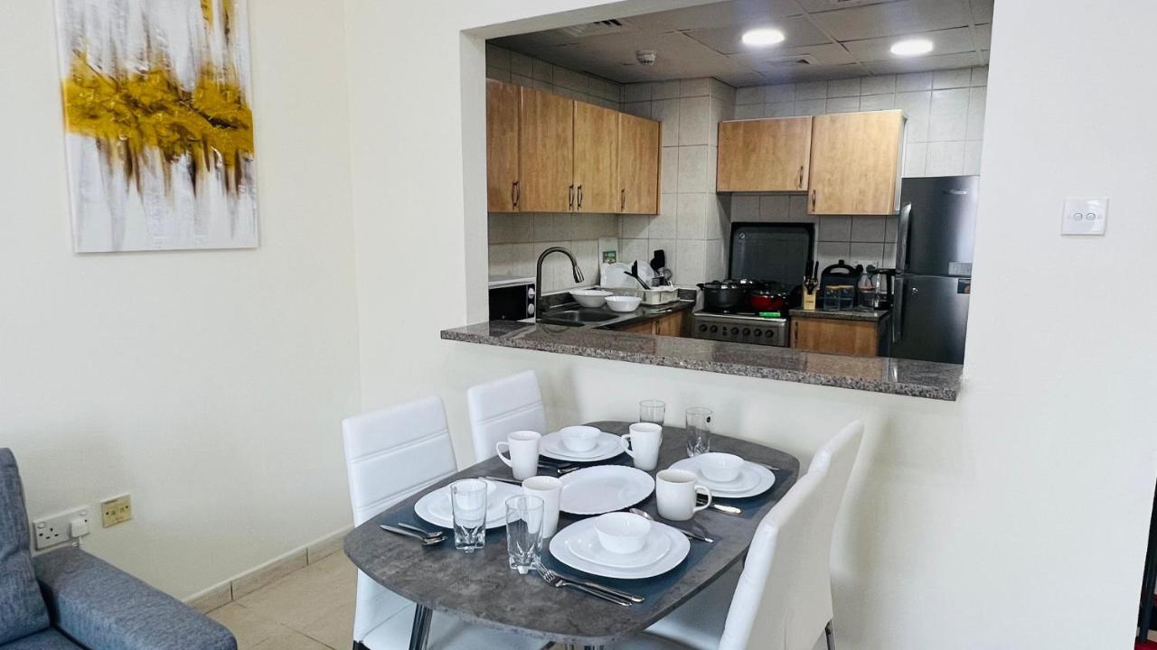 Newly Furnished Cozy One Bed Room Apartment 2 Bathroom City View ドバイ エクステリア 写真