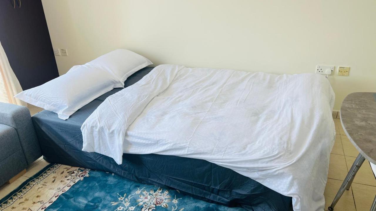Newly Furnished Cozy One Bed Room Apartment 2 Bathroom City View ドバイ エクステリア 写真